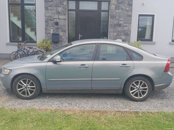 Volvo S40 Saloon, Diesel, 2010, Blue