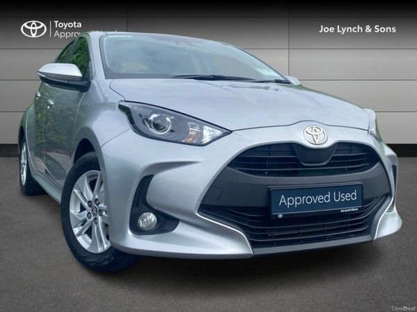 Toyota Yaris Hatchback, Petrol, 2024, Silver