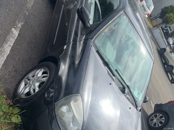 Renault Clio Hatchback, Petrol, 2008, Black