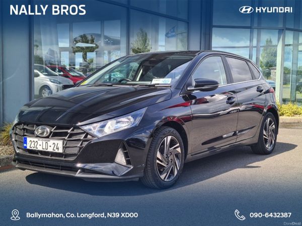 Hyundai i20 Hatchback, Petrol, 2023, Black