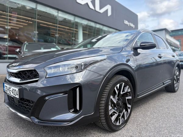 Kia XCeed Hatchback, Petrol Plug-in Hybrid, 2023, Grey
