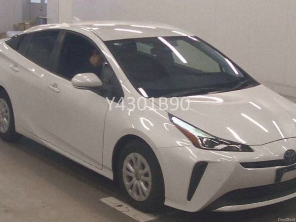 Toyota Prius Hatchback, Petrol Hybrid, 2022, White