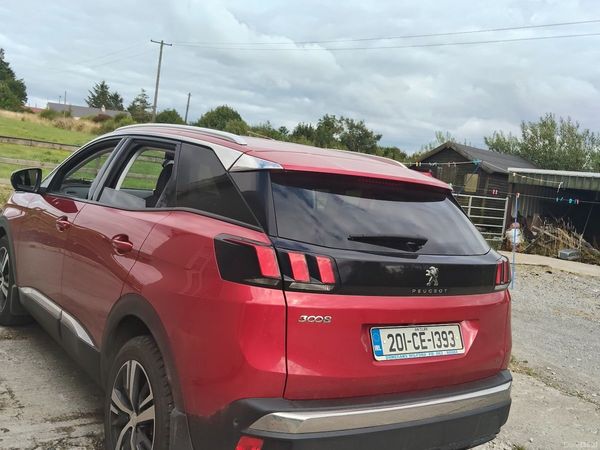 Peugeot 3008 MPV, Diesel, 2020, Red