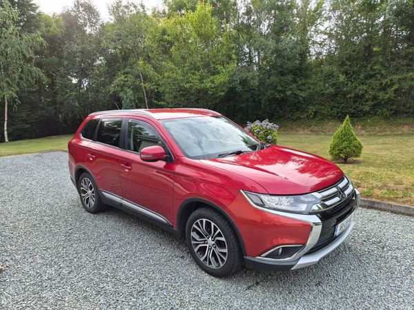 Mitsubishi Outlander SUV, Diesel, 2016, Red