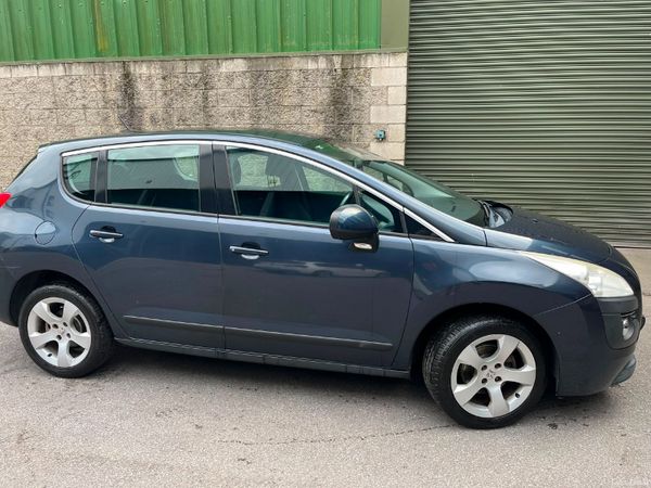 Peugeot 3008 MPV, Diesel, 2012, Blue