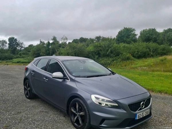 Volvo V40 Hatchback, Diesel, 2016, Grey