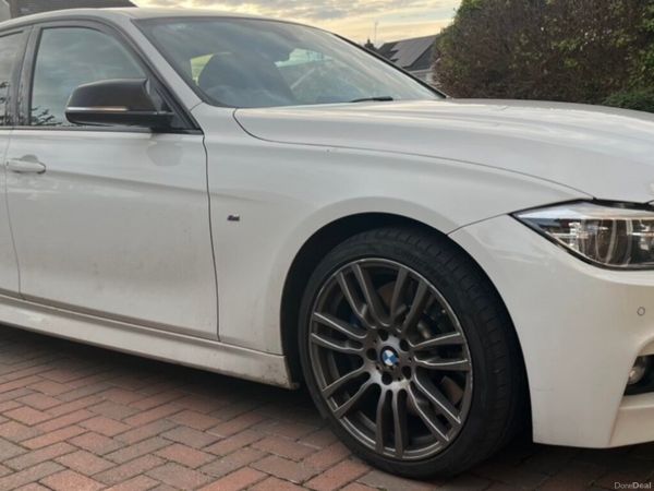 BMW 3-Series Saloon, Petrol Plug-in Hybrid, 2016, White