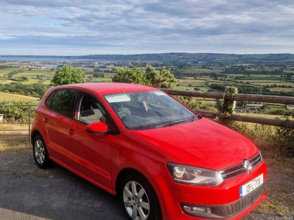 Volkswagen Polo Hatchback, Petrol, 2013, Red