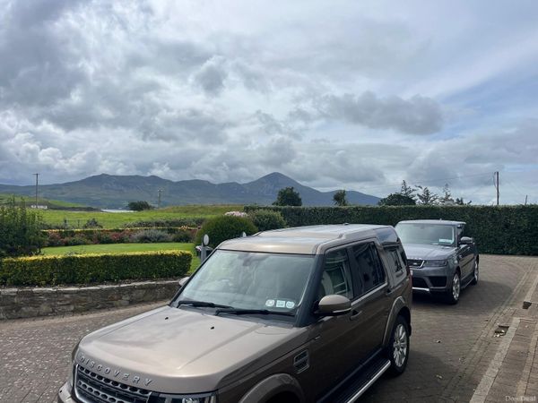 Land Rover Discovery SUV, Diesel, 2014, Gold
