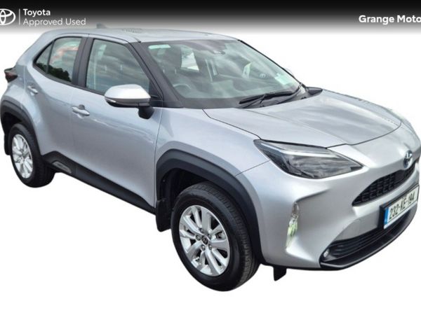Toyota Yaris Cross Hatchback, Petrol Hybrid, 2023, Silver