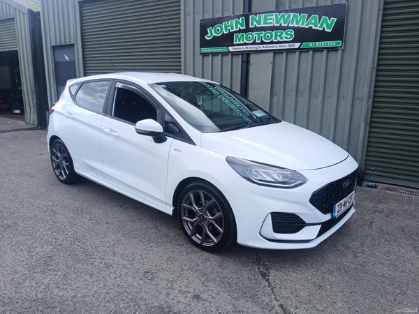 Ford Fiesta Hatchback, Petrol, 2023, White
