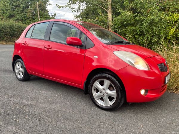Toyota Yaris Hatchback, Petrol, 2009, Red