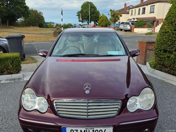Mercedes-Benz C-Class Saloon, Petrol, 2007, Red
