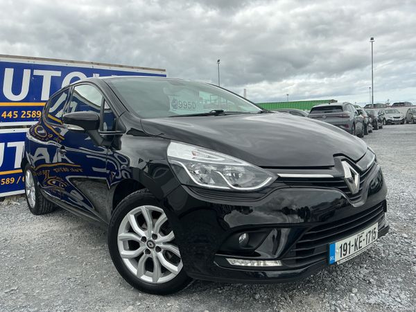 Renault Clio Hatchback, Petrol, 2019, Black