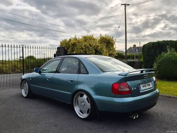 Audi A4 Saloon, Petrol, 2001, Blue