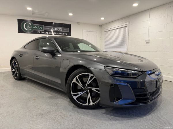 Audi e-tron GT quattro Coupe, Electric, 2023, Grey