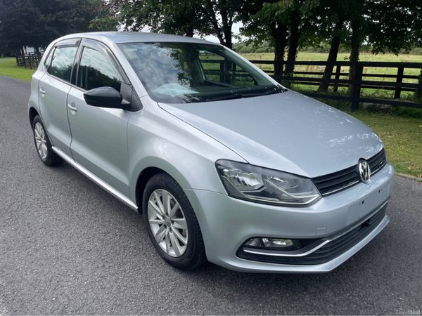 Volkswagen Polo Hatchback, Petrol, 2015, Silver