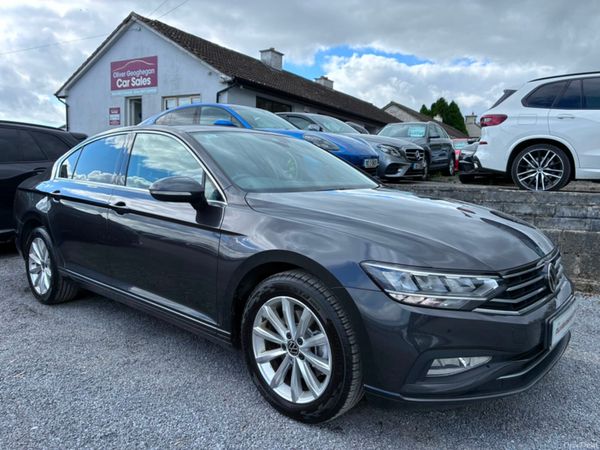 Volkswagen Passat Saloon, Diesel, 2022, Grey