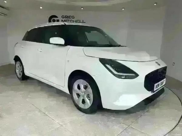 Suzuki Swift Hatchback, Petrol Hybrid, 2025, White