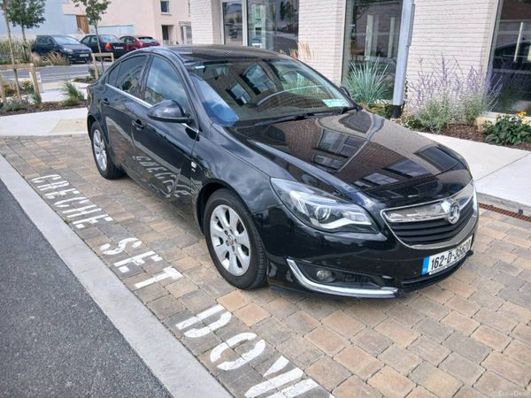 Vauxhall Insignia Hatchback, Diesel, 2016, Black