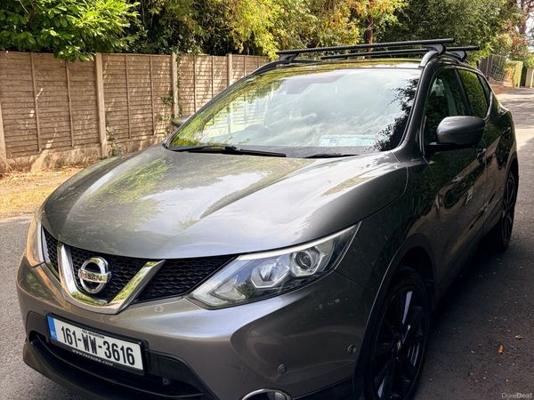 Nissan Qashqai Hatchback, Diesel, 2016, Grey