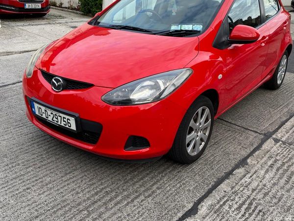 Mazda Mazda2 Hatchback, Petrol, 2010, Red