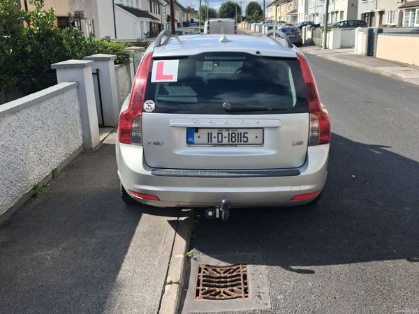 Volvo V50 Estate, Diesel, 2011, Silver