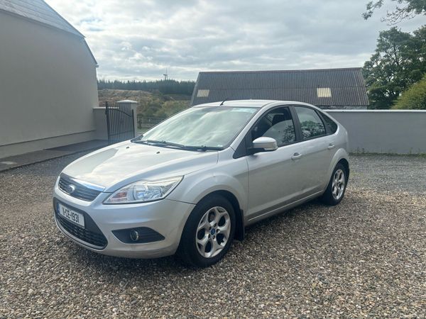 Ford Focus Hatchback, Diesel, 2011, Silver