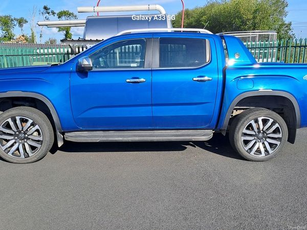 Volkswagen Amarok Crew Cab, Diesel, 2025, Blue