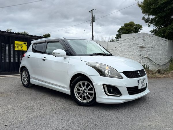 Suzuki Swift Hatchback, Petrol, 2015, White