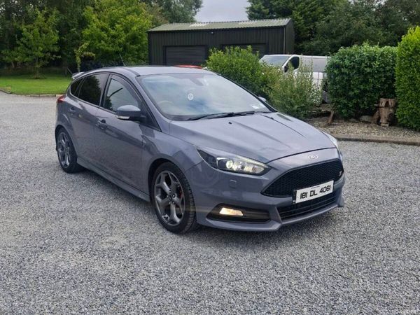Ford Focus Hatchback, Diesel, 2018, Grey