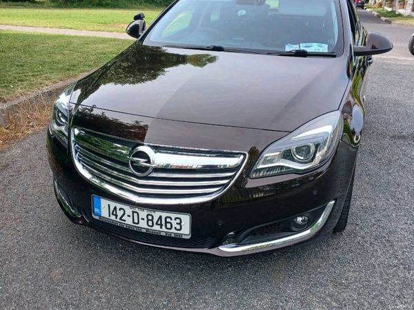 Opel Insignia Hatchback, Diesel, 2014, Brown