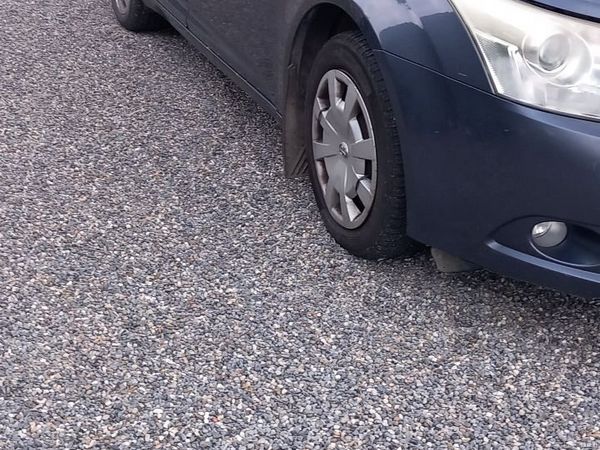 Toyota Avensis Saloon, Diesel, 2011, Blue