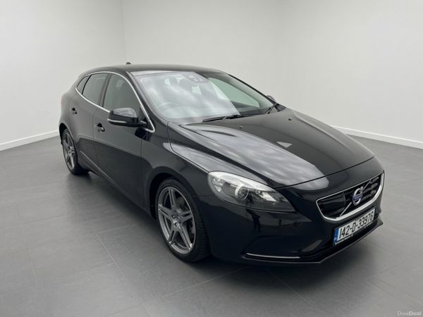 Volvo V40 Hatchback, Petrol, 2014, Black