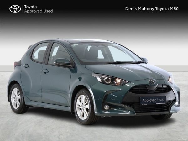 Toyota Yaris Hatchback, Petrol Hybrid, 2026, Green