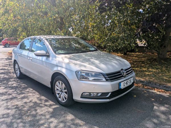 Volkswagen Passat Saloon, Diesel, 2012, Silver