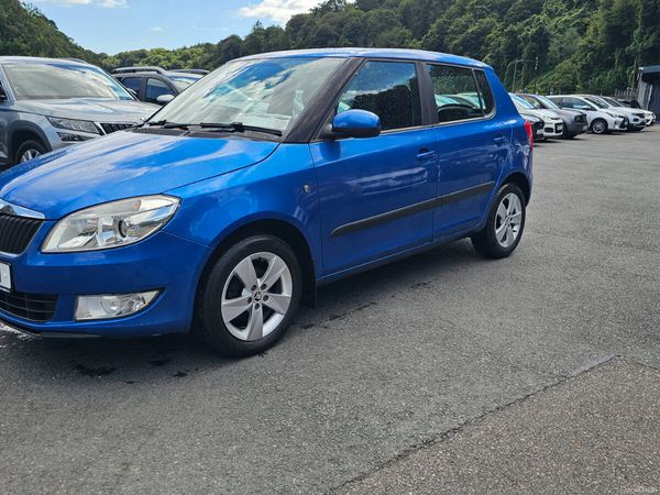 Skoda Fabia Hatchback, Petrol, 2013, Blue
