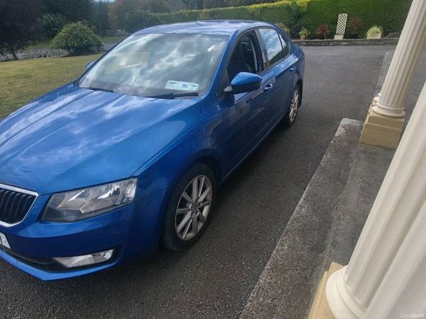 Skoda Octavia Hatchback, Diesel, 2015, Blue