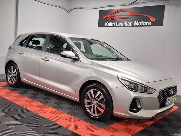 Hyundai i30 Hatchback, Petrol, 2017, Silver