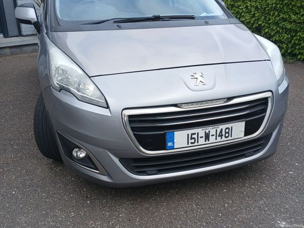 Peugeot 5008 MPV, Diesel, 2015, Grey