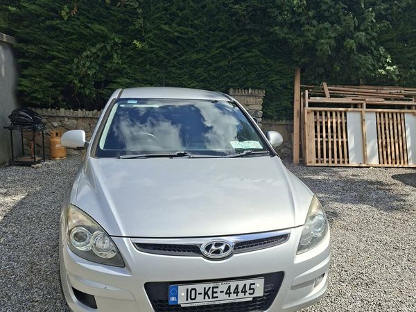 Hyundai i30 Hatchback, Diesel, 2010, Silver