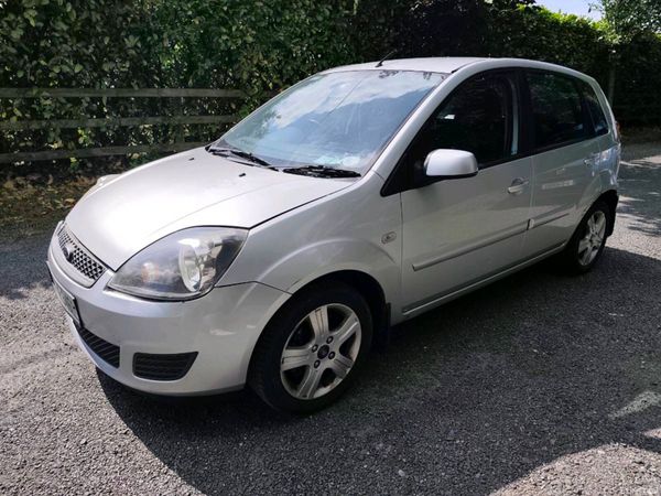 Ford Fiesta Hatchback, Petrol, 2007, Silver