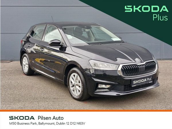 Skoda Fabia Hatchback, Petrol, 2023, Black