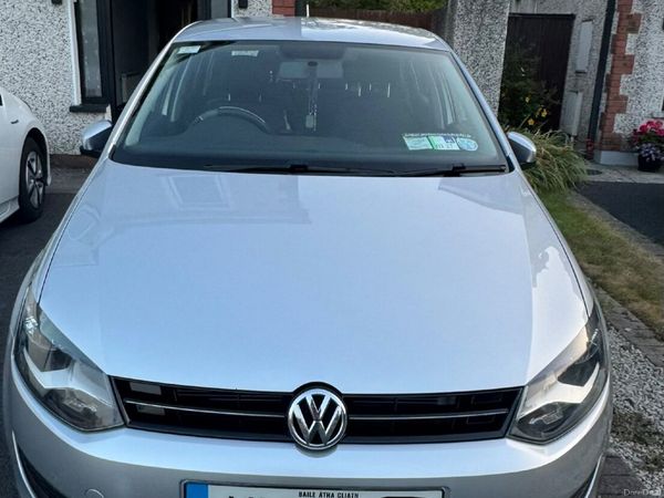 Volkswagen Polo Hatchback, Petrol, 2014, Silver