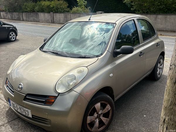 Nissan Micra Hatchback, Petrol, 2006, Gold