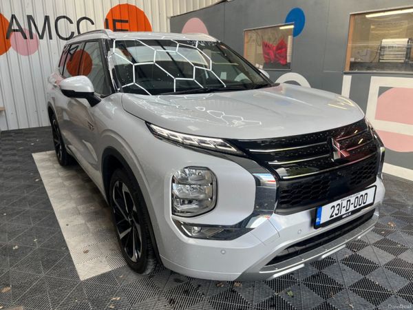 Mitsubishi Outlander SUV, Petrol Plug-in Hybrid, 2023, White