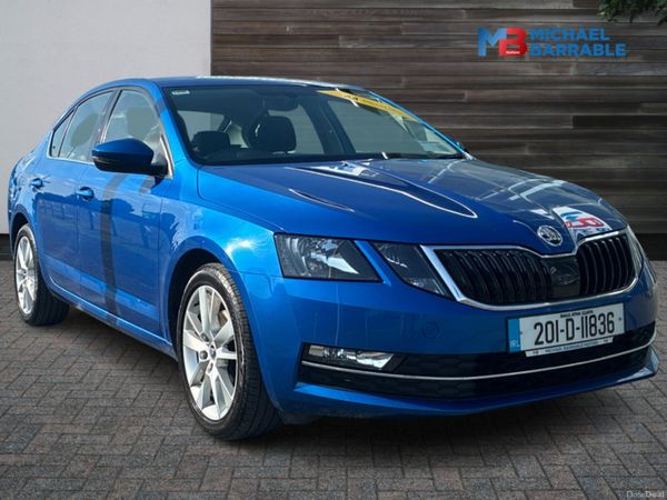 Skoda Octavia Hatchback, Petrol, 2020, Blue