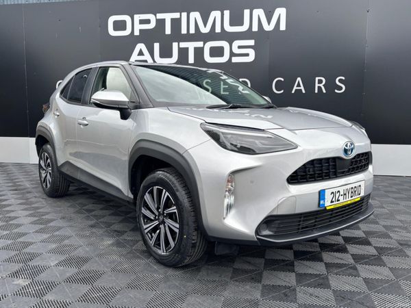 Toyota Yaris Cross Hatchback, Petrol Hybrid, 2021, Silver
