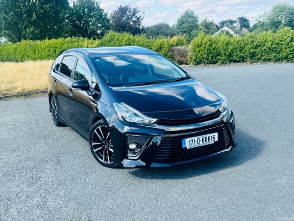 Toyota Prius MPV, Petrol Hybrid, 2017, Black