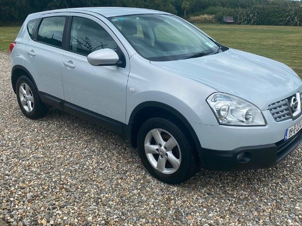 Nissan Qashqai Hatchback, Petrol, 2009, Silver